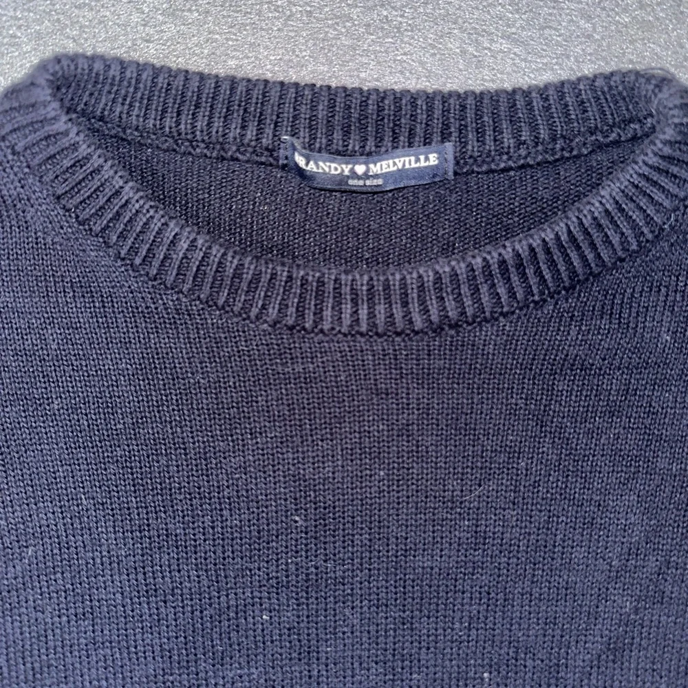 Brandy Melville Striped Oversized Cropped Sweater - Picture 2 of 4